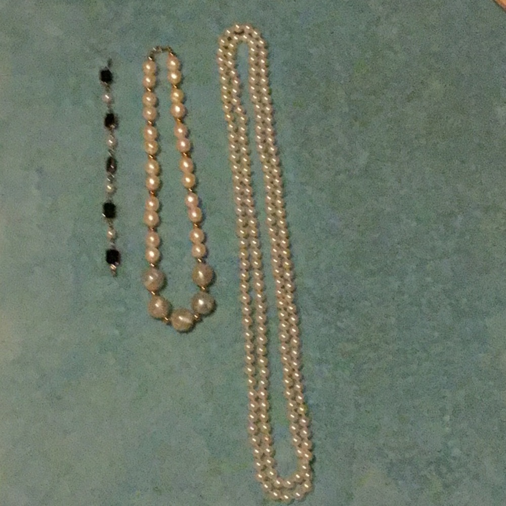 LOT OF 3 PIECES PEARL BEAD COSTUME JEWELRY